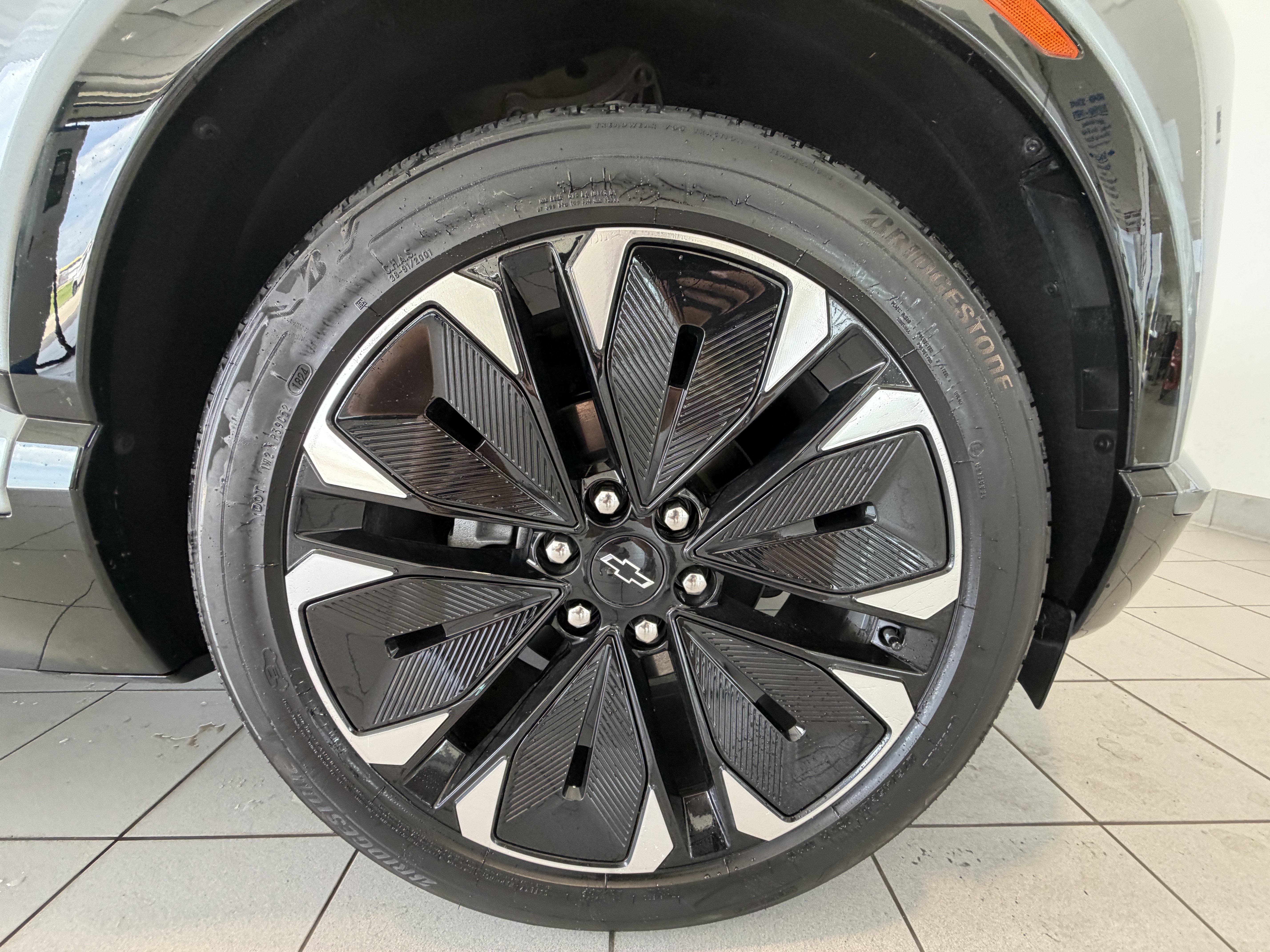 Used 2025 Chevrolet Blazer EV RS AWD/4WD image 9