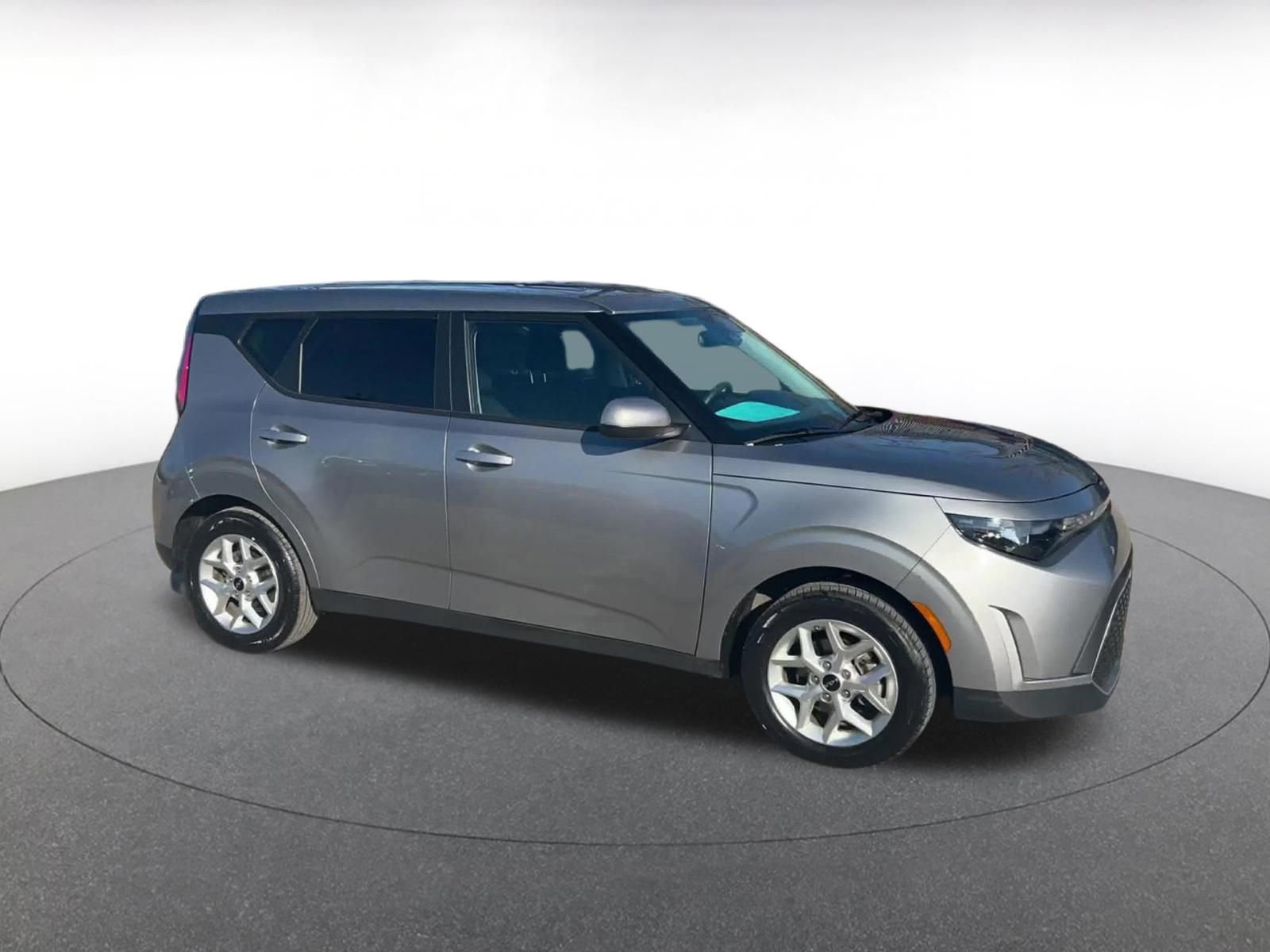 Used 2025 Kia Soul LX w/ LX Technology Package video 2