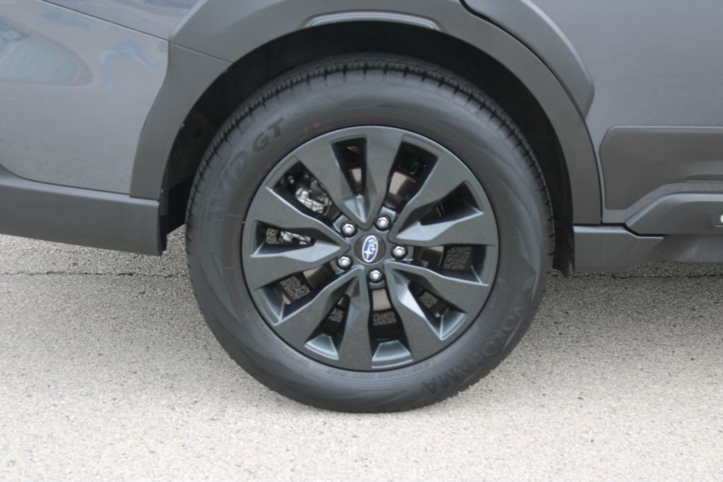 Certified 2024 Subaru Outback Onyx Edition AWD/4WD image 32