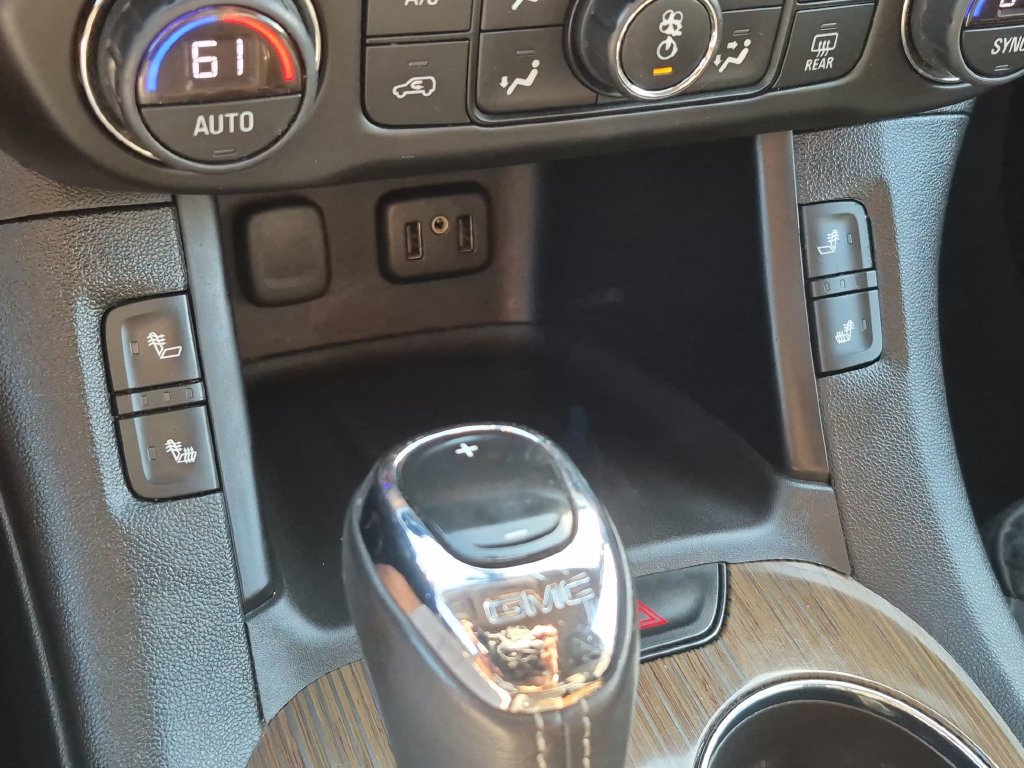 Used 2017 GMC Acadia SLE AWD/4WD image 31