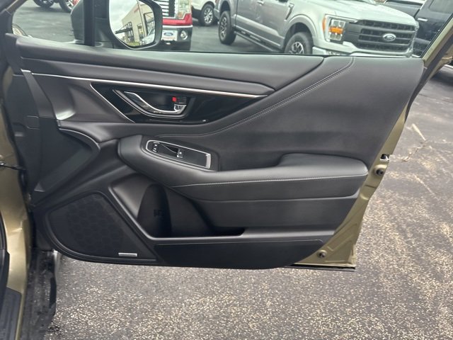 Used 2025 Subaru Outback Limited w/ Popular Package #2 image 40