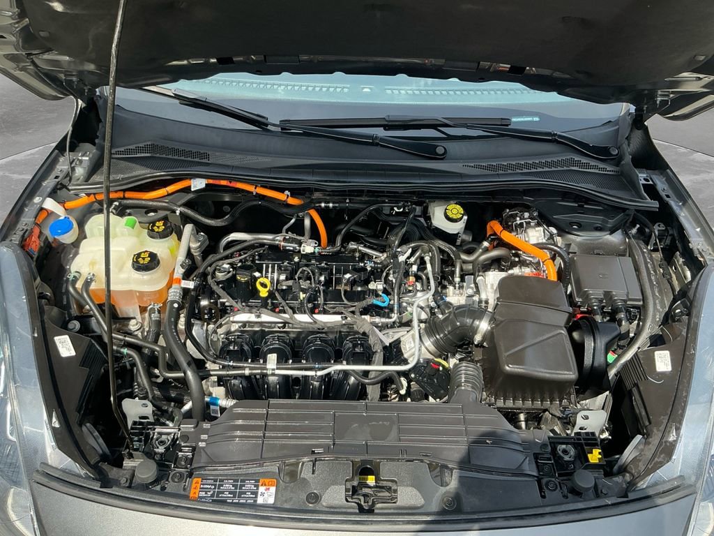 Used 2020 Ford Escape SE Sport image 18