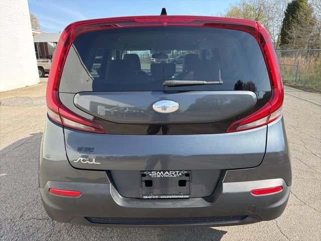 Used 2021 Kia Soul LX image 3