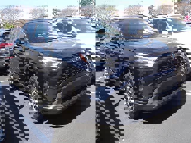 Used 2024 Toyota RAV4 XLE image 3