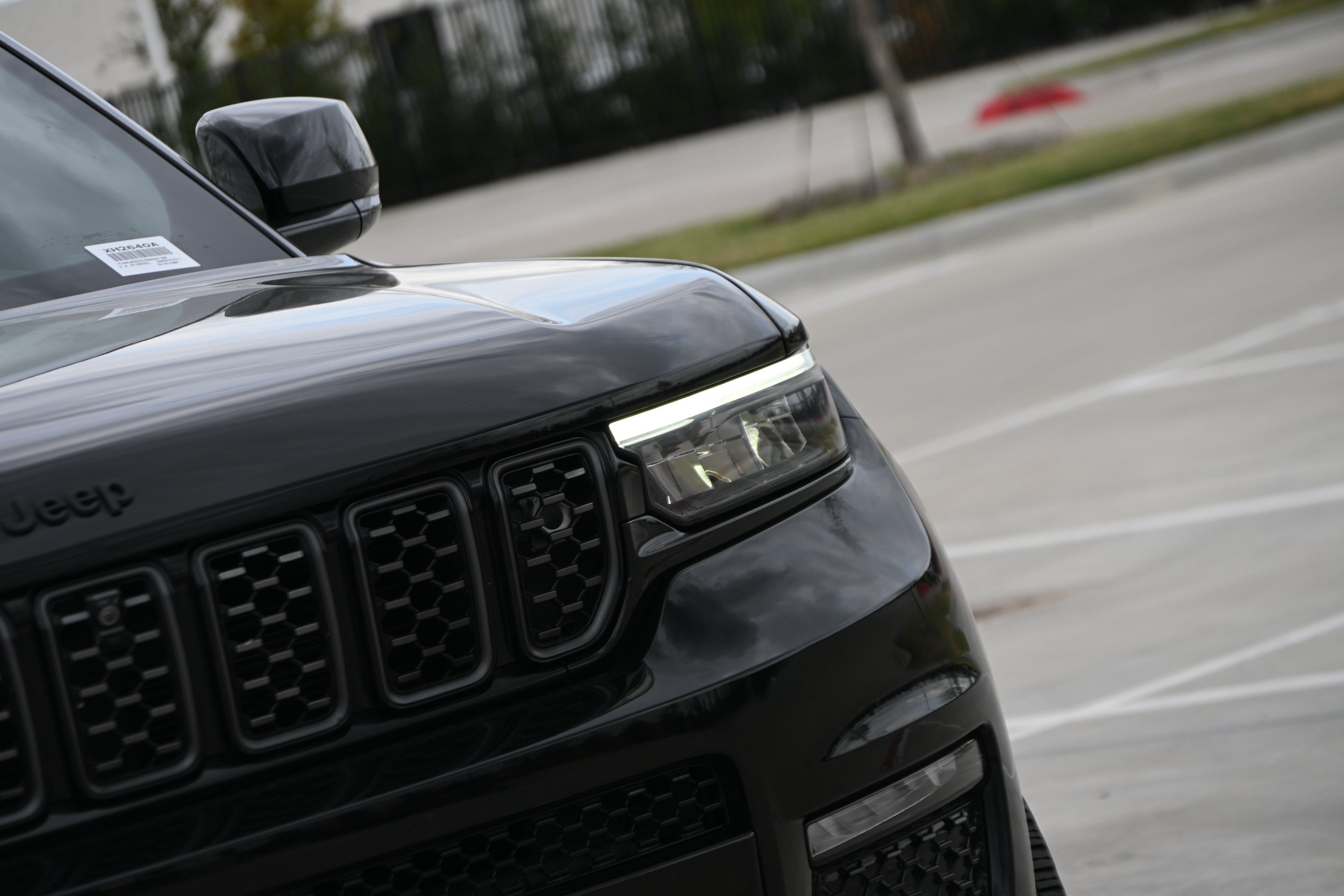 Used 2024 Jeep Grand Cherokee L Summit AWD/4WD image 10