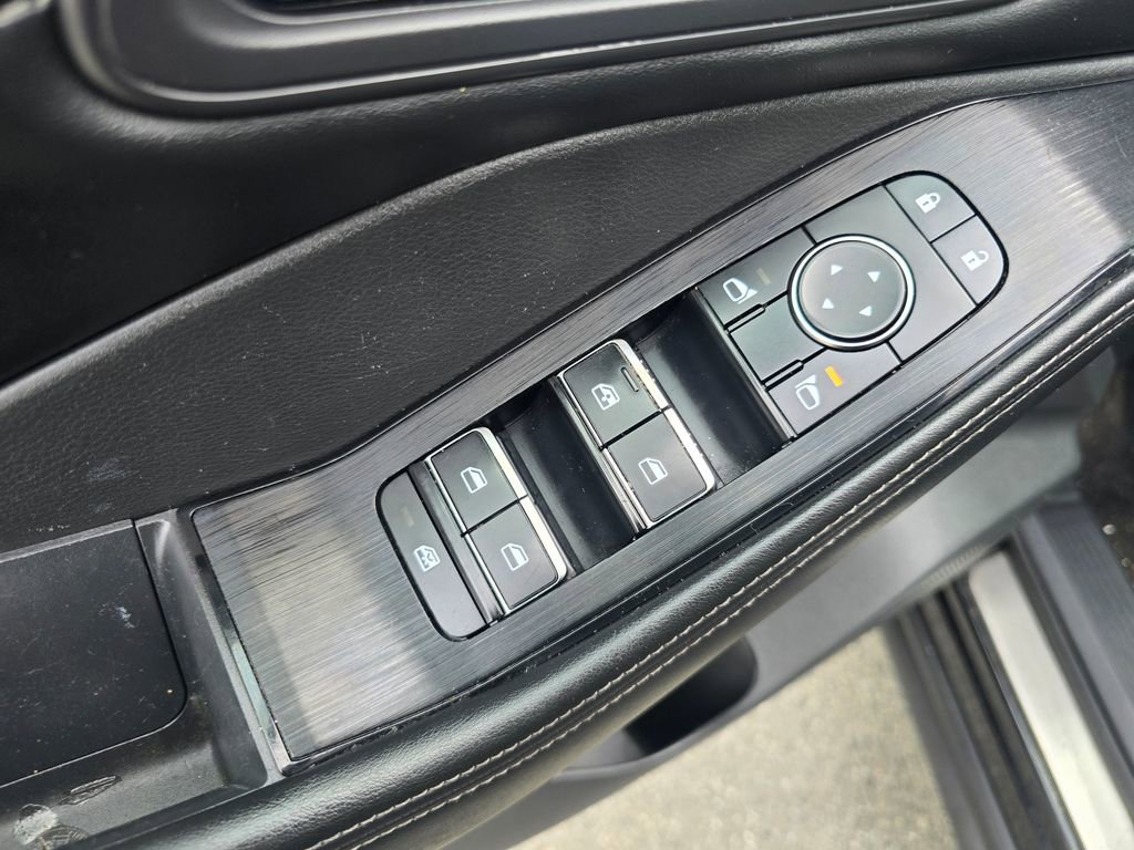 Certified 2022 Nissan Rogue SL w/ SL Premium Package image 20