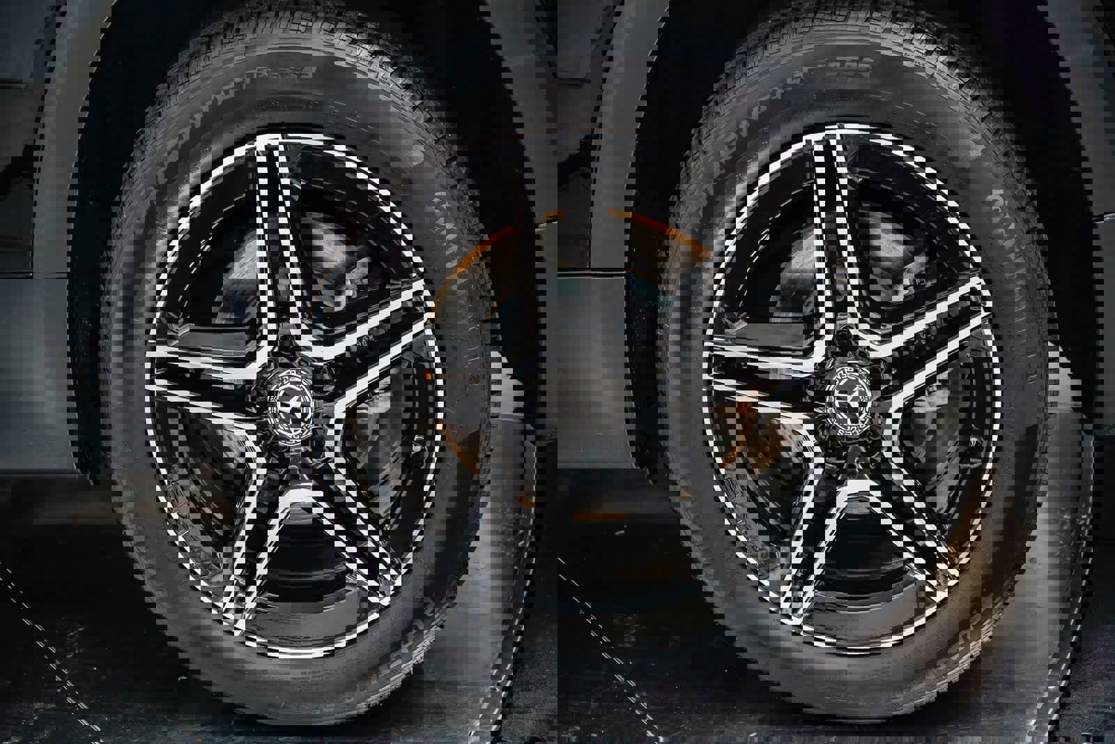 Used 2025 Mercedes-Benz GLB 250 image 10