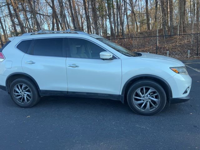 Used 2015 Nissan Rogue SL w/ SL Premium Package image 4