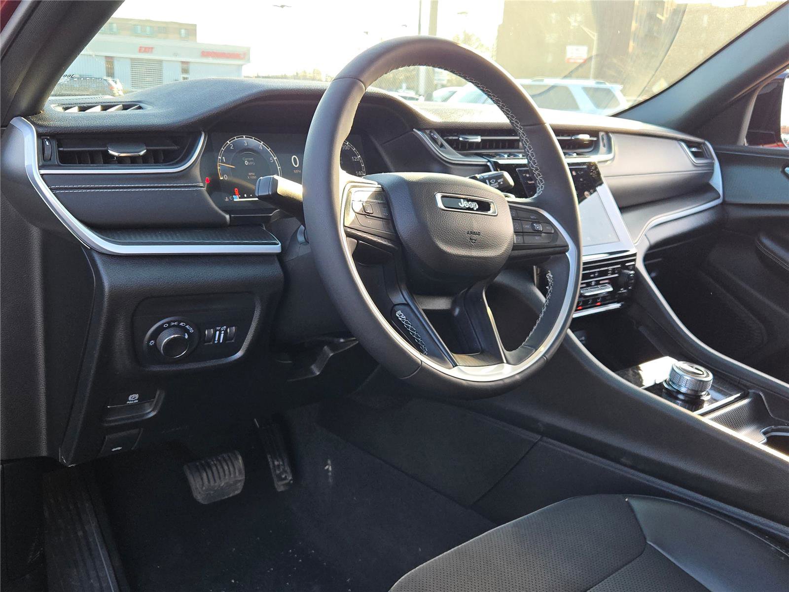 Certified 2024 Jeep Grand Cherokee Altitude image 26