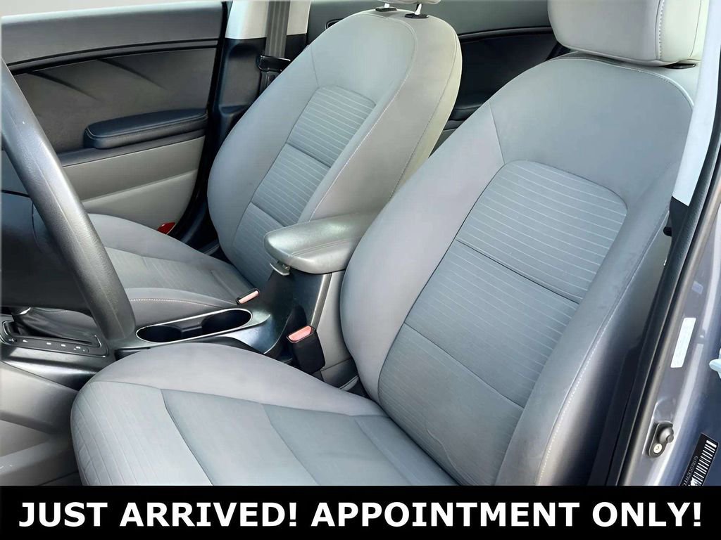 Used 2014 Kia Forte LX w/ Popular Package image 7