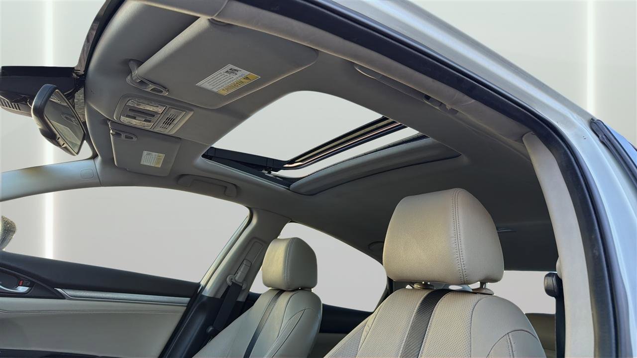 Used 2018 Honda Civic Touring image 19