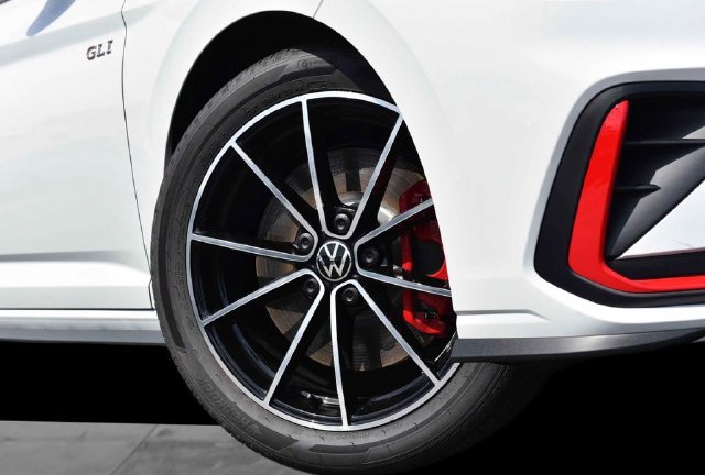 New 2026 Volkswagen Jetta GLI Autobahn FWD image 3