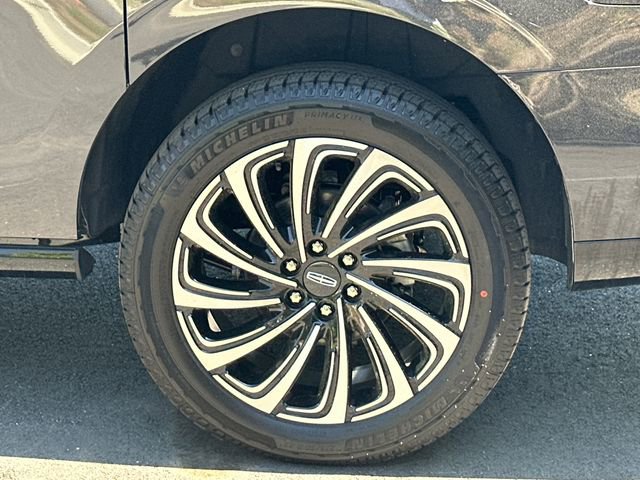 New 2026 Lincoln Navigator L Black Label AWD/4WD image 22