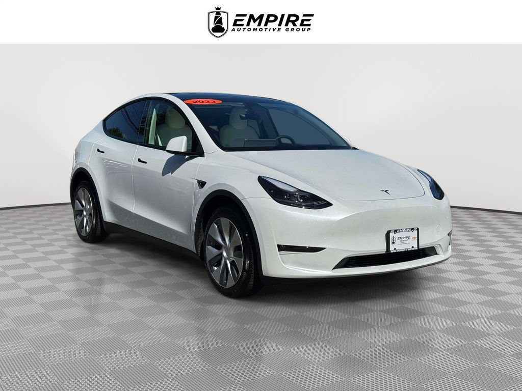 Used 2023 Tesla Model Y Long Range AWD/4WD image 1