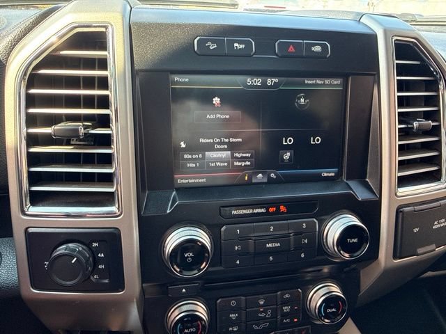 Used 2015 Ford F150 Lariat w/ Equipment Group 502A Luxury AWD/4WD image 25