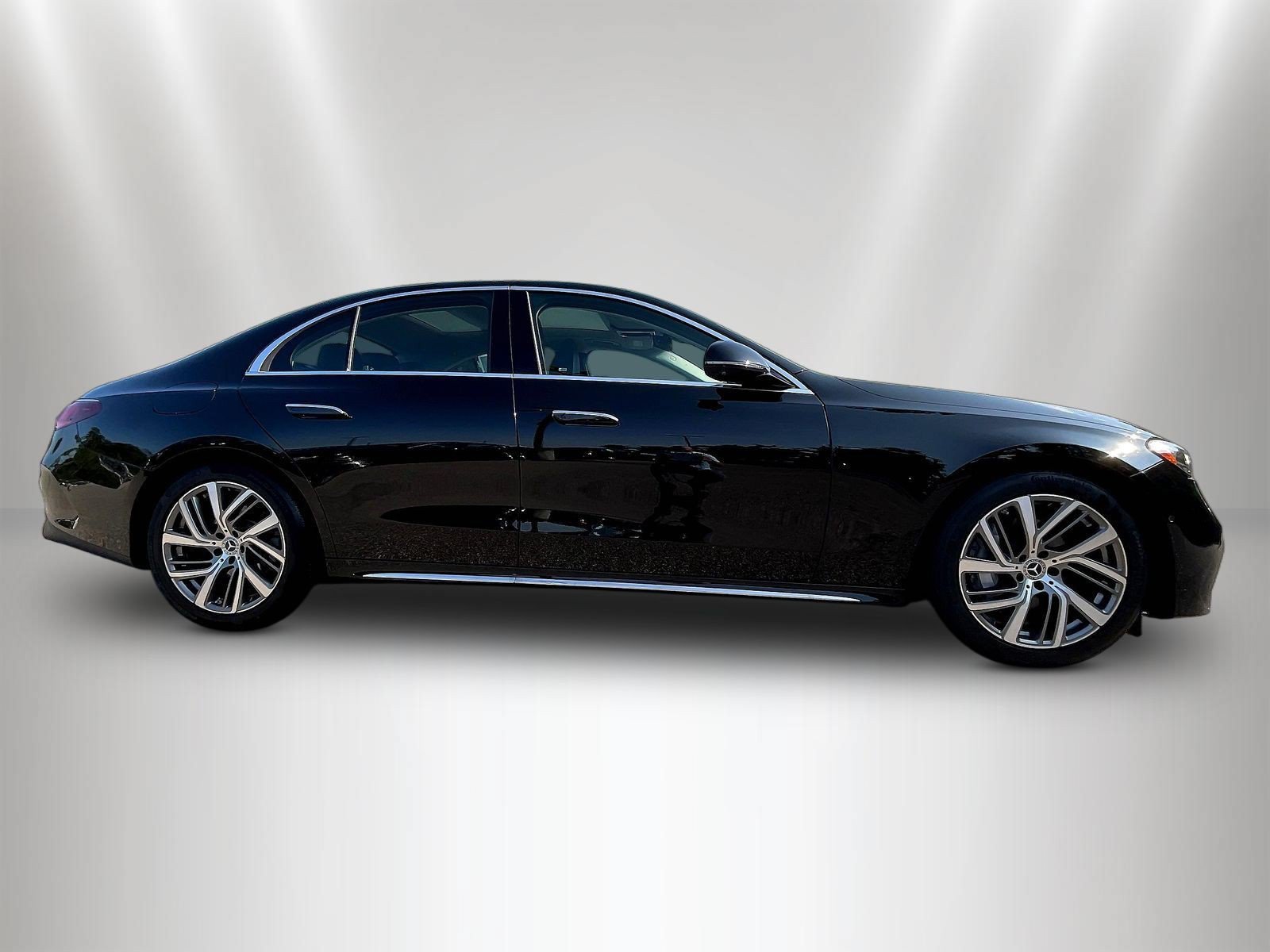 Certified 2024 Mercedes-Benz E 350 4MATIC Sedan image 4