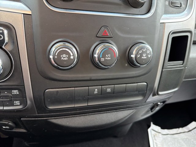 Used 2022 RAM 1500 Classic SLT image 29