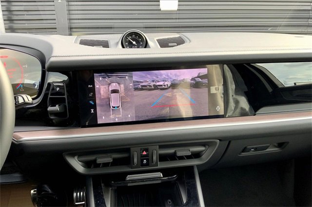 New 2026 Porsche Cayenne S image 24