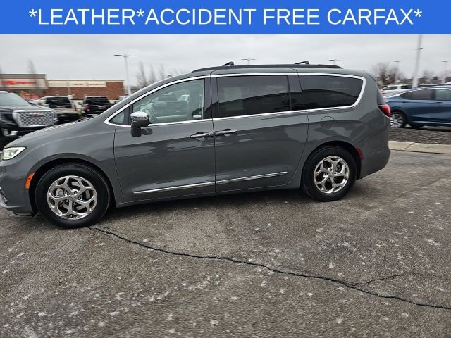 Used 2022 Chrysler Pacifica Limited image 11