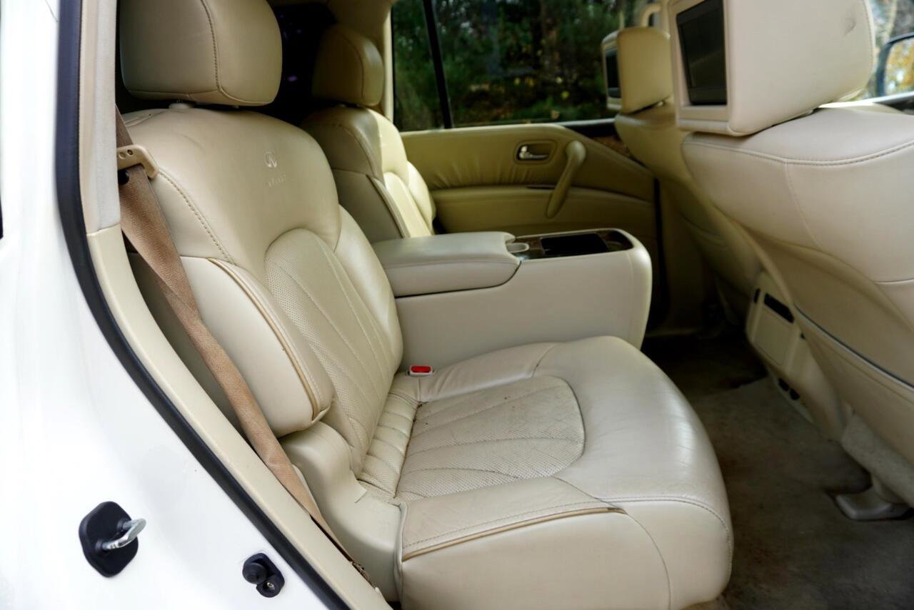 Used 2011 INFINITI QX56 2WD w/ Deluxe Touring Pkg image 22