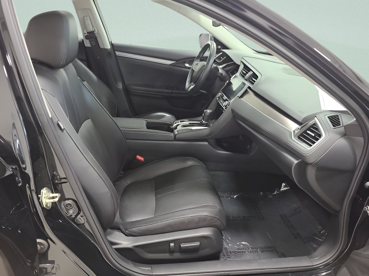 Used 2016 Honda Civic Touring image 13