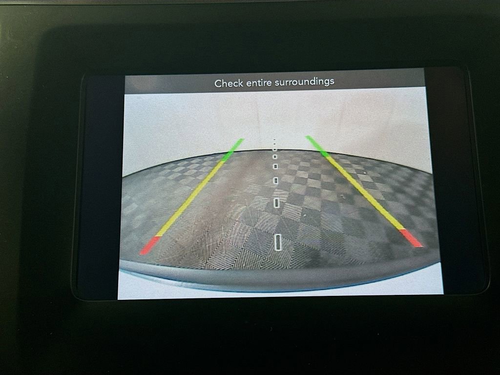 Used 2019 Jeep Cherokee Latitude w/ Cold Weather Group image 20