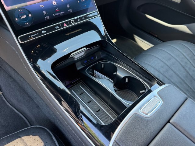Used 2025 Mercedes-Benz S 500 4MATIC image 22
