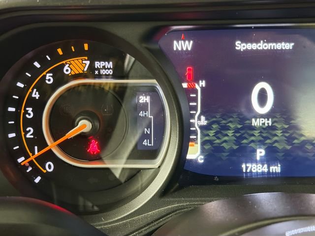 Used 2024 Jeep Wrangler Unlimited Sahara w/ Technology Group AWD/4WD image 13