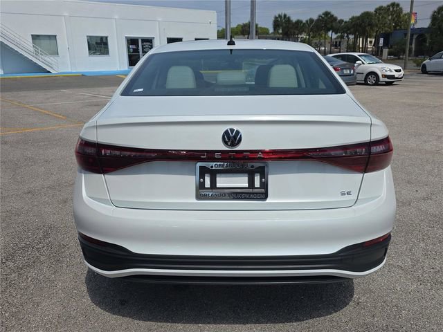 New 2026 Volkswagen Jetta SE FWD image 4