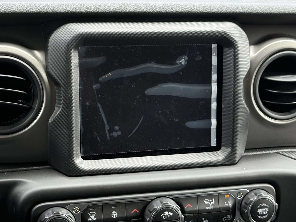 New 2023 Jeep Wrangler Unlimited w/ Cold Weather Group AWD/4WD image 15