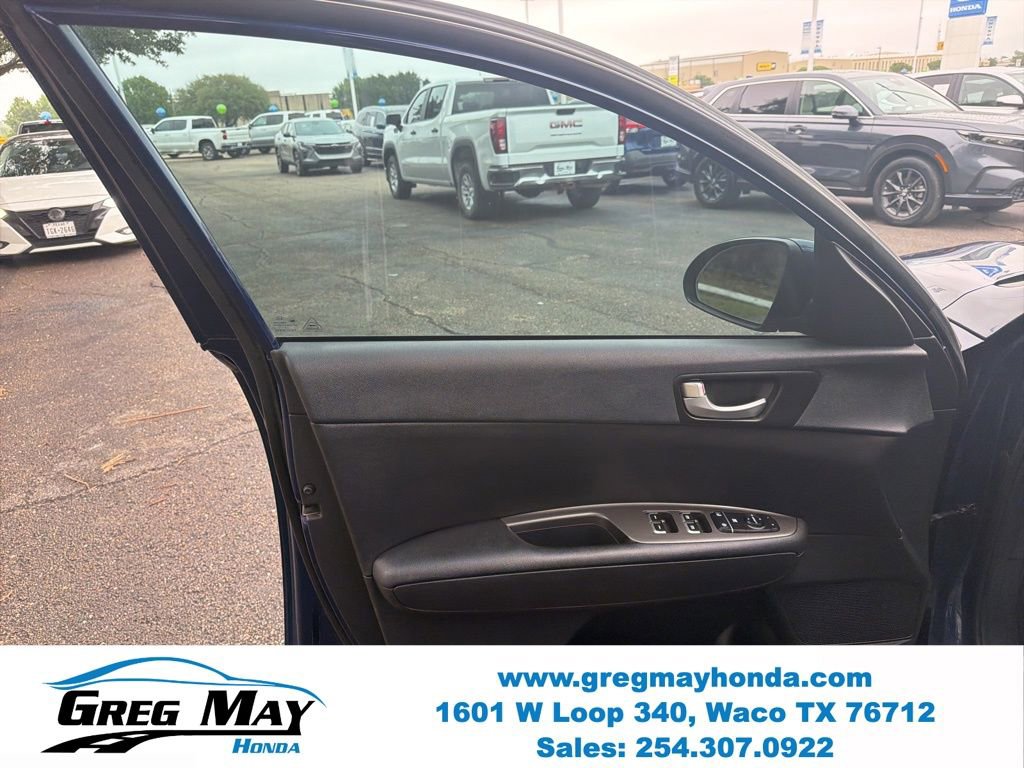 Used 2020 Kia Optima S image 9