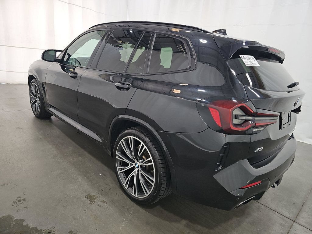 Used 2024 BMW X3 M40i AWD/4WD image 3