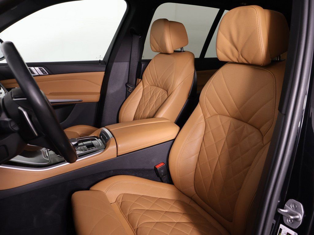 Used 2024 BMW X5 xDrive40i w/ Premium Package image 31