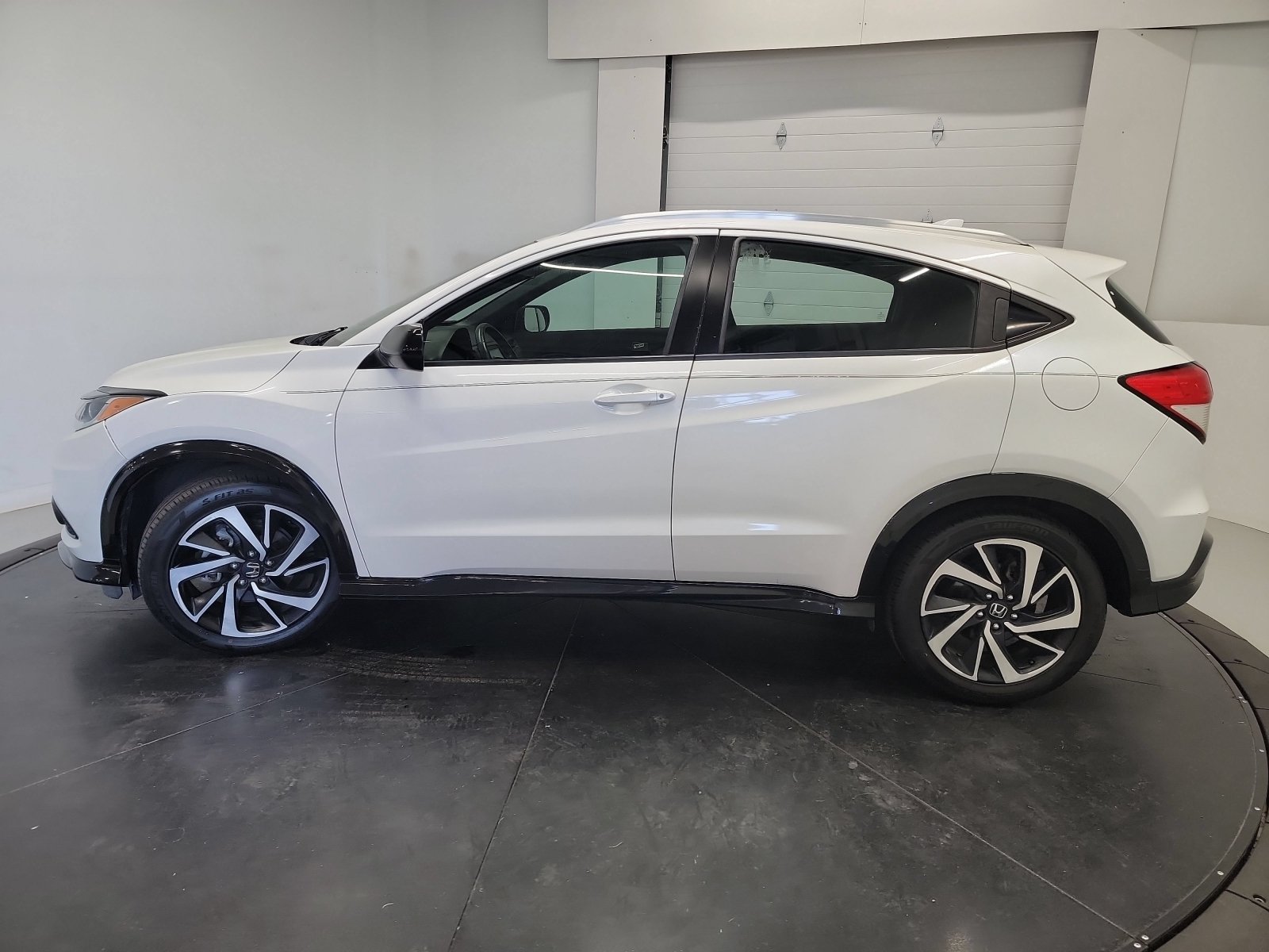 Used 2020 Honda HR-V Sport image 4