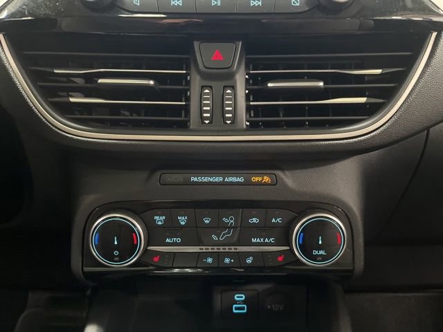 Used 2022 Ford Escape SE w/ SE Sport Appearance Package AWD/4WD image 38