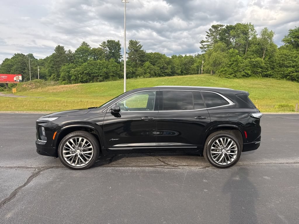 Used 2025 Buick Enclave Avenir w/ Super Cruise Package AWD/4WD image 5