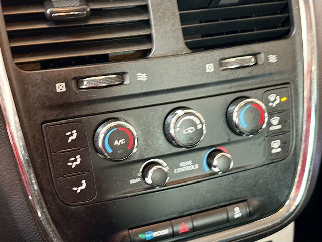 Used 2016 Dodge Grand Caravan SE w/ Quick Order Package 29E SE image 15