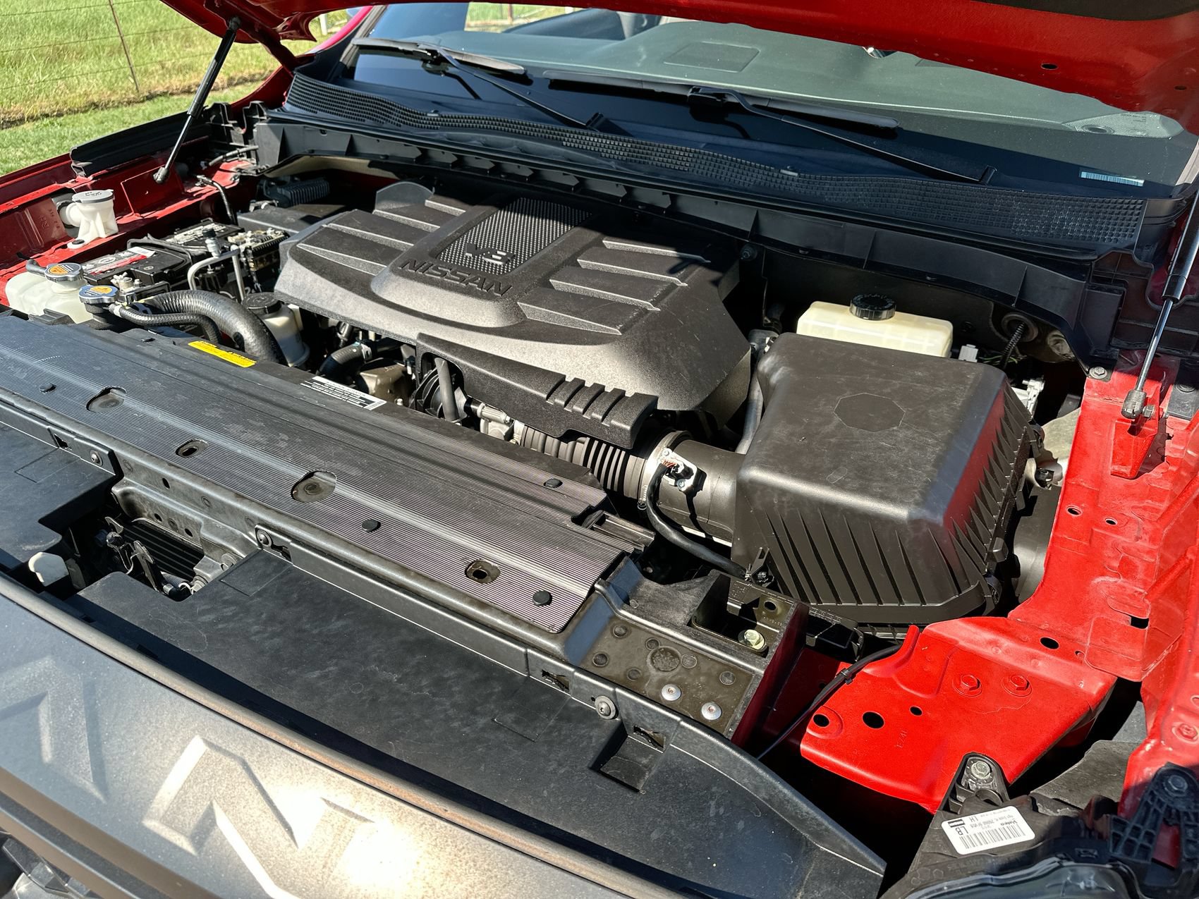 Used 2022 Nissan Titan PRO-4X w/ Pro-4x Utility Package AWD/4WD image 23