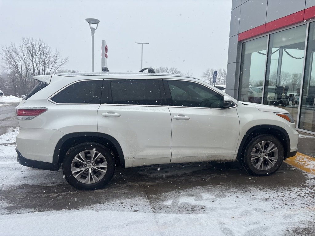 Used 2015 Toyota Highlander XLE image 13