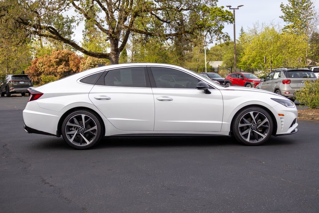 Certified 2023 Hyundai Sonata SEL Plus w/ Winter Weather Package image 6