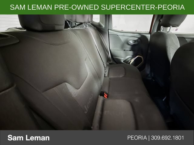 Used 2015 Jeep Renegade Latitude FWD image 24