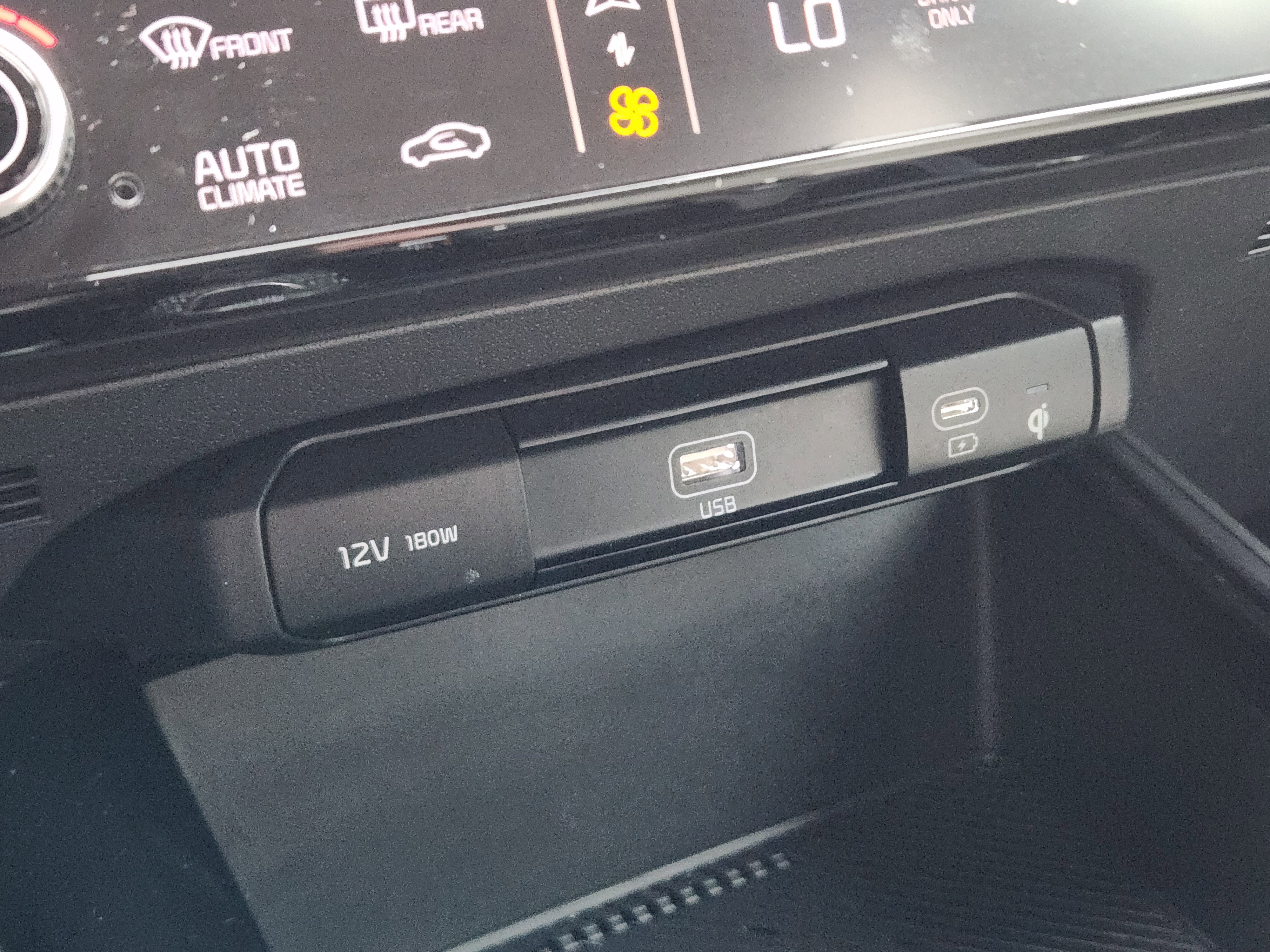 Used 2023 Kia Niro EX image 22