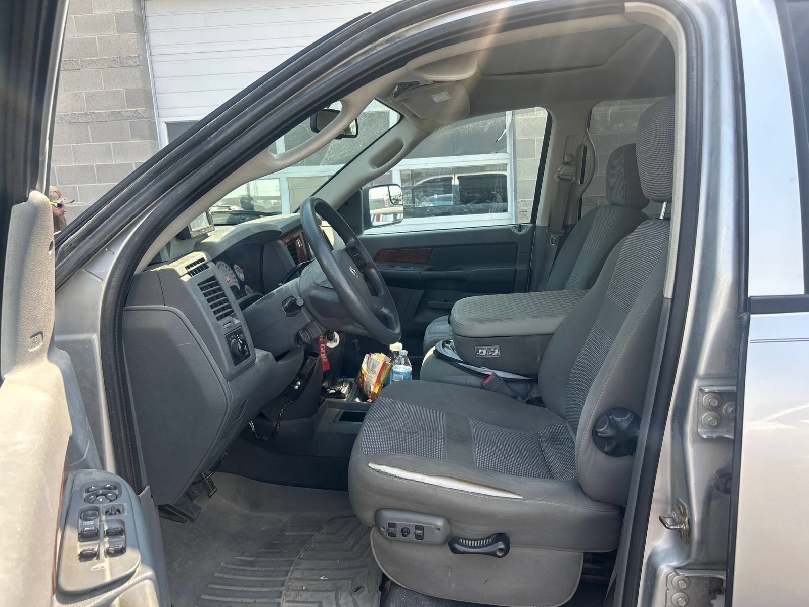 Used 2006 Dodge Ram 2500 Truck SLT w/ Light Group AWD/4WD image 10