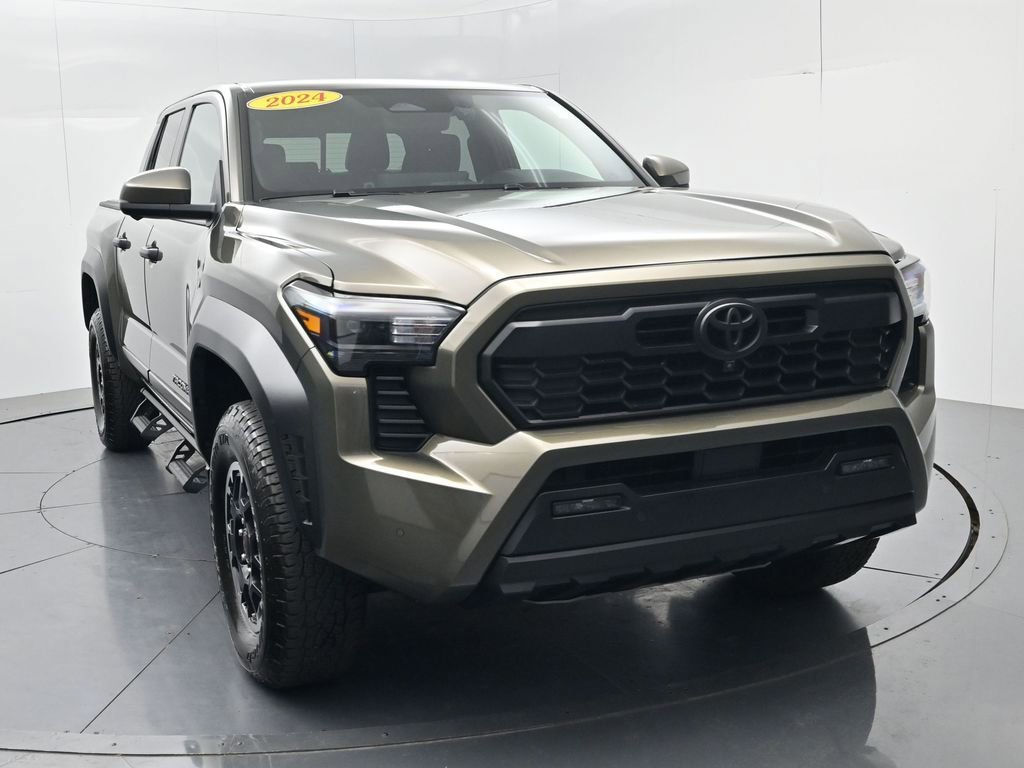 Used 2024 Toyota Tacoma TRD Off-Road w/ TRD Off Road Premium Package AWD/4WD image 2