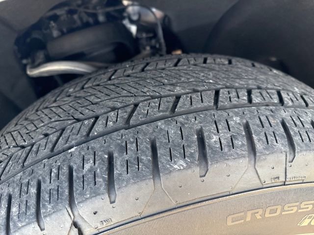 Used 2024 GMC Yukon Denali w/ Advanced Technology Package image 27