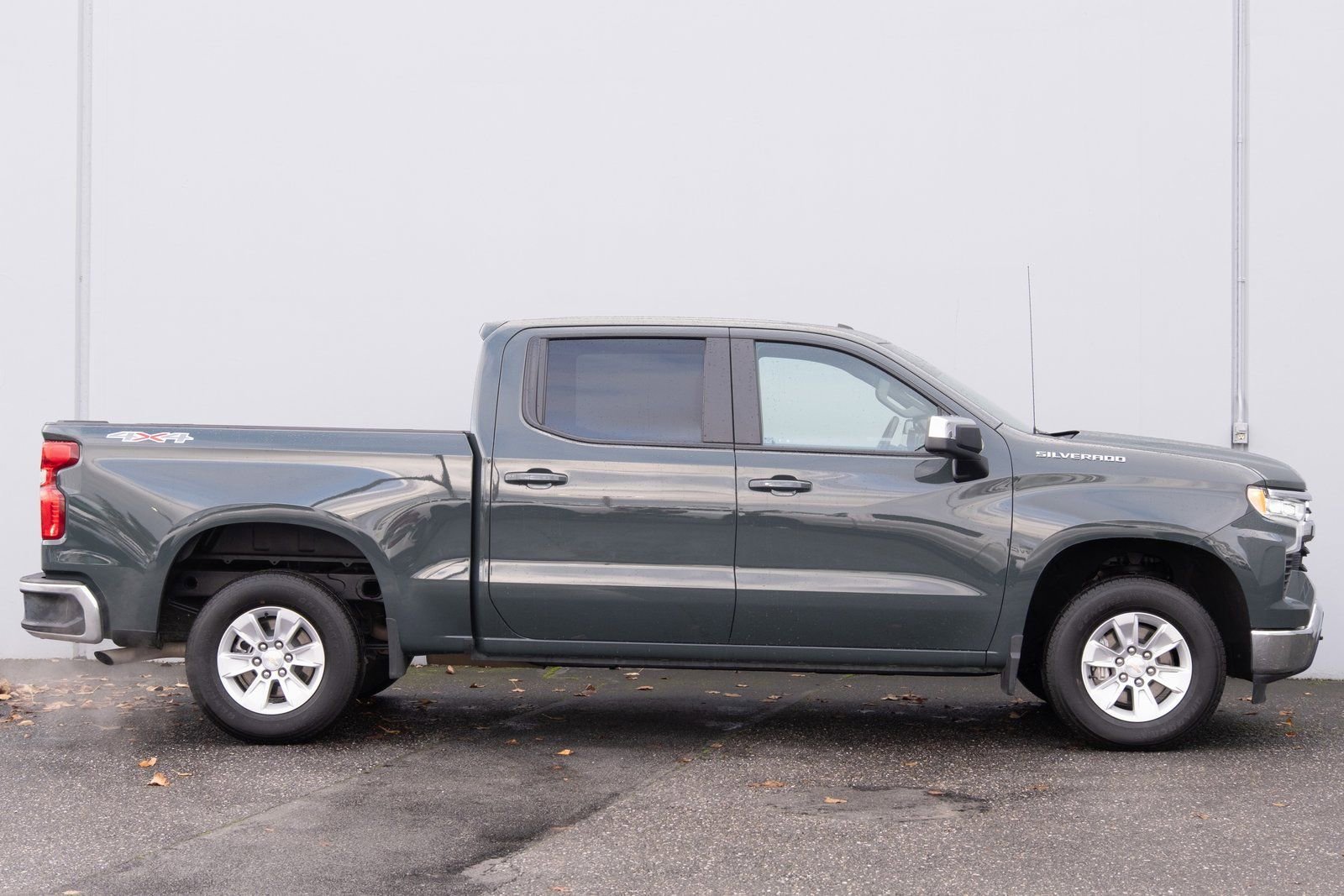 Used 2025 Chevrolet Silverado 1500 LT image 27