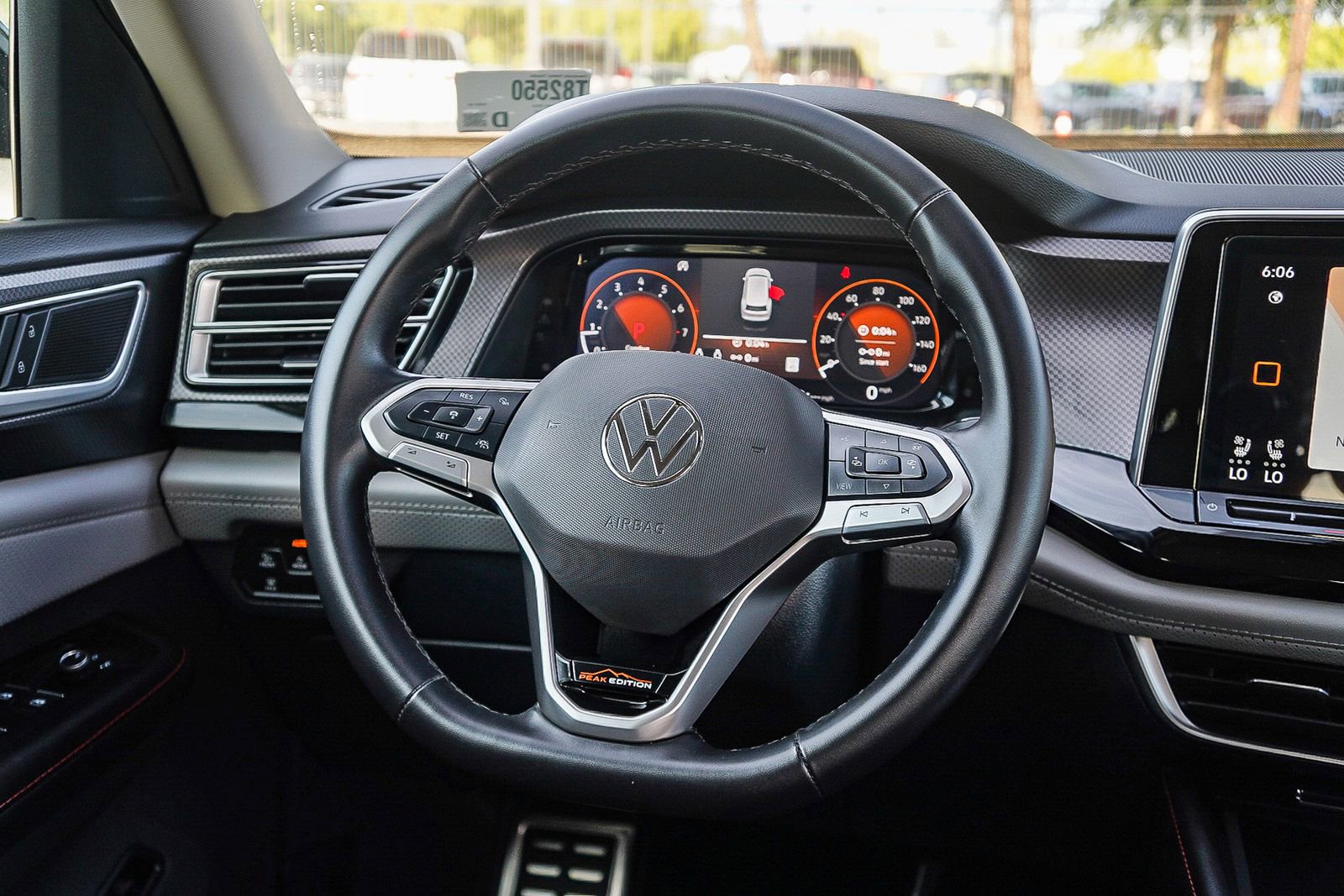 Used 2024 Volkswagen Atlas Peak Edition SEL AWD/4WD image 18