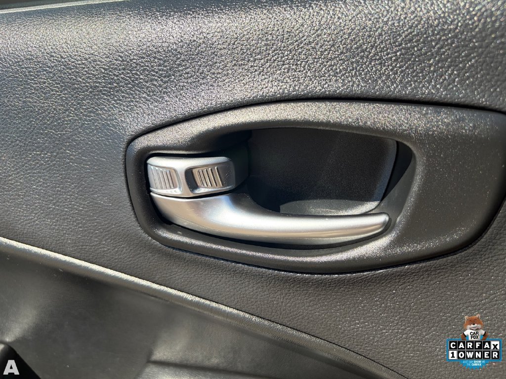 Used 2019 Jeep Compass Latitude FWD image 17