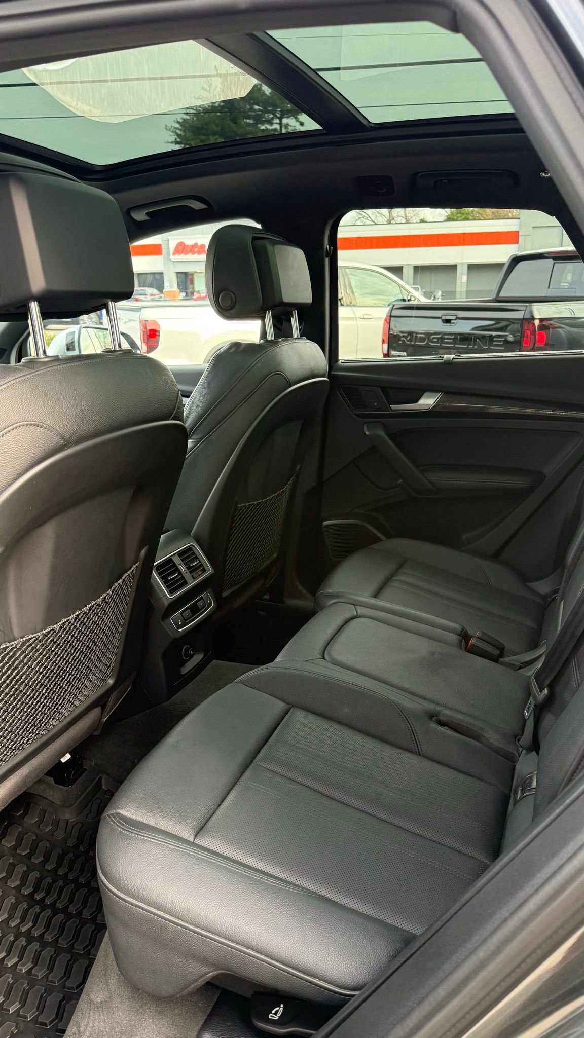 Used 2018 Audi SQ5 Prestige w/ Prestige Package image 51