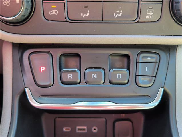 Used 2020 GMC Terrain SLE FWD image 17